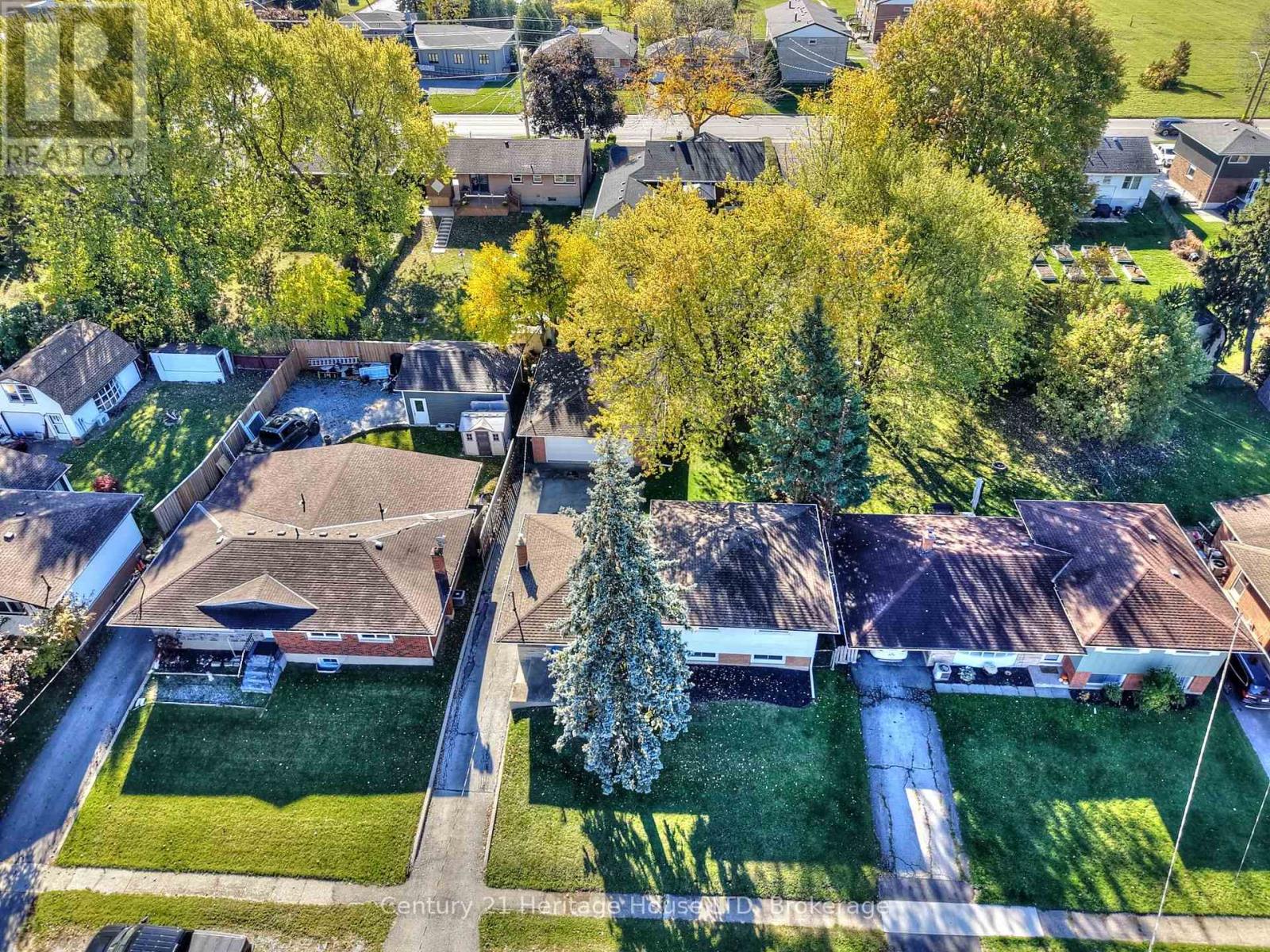 148 Champlain Drive, Fort Erie, Ontario  L2A 1Z8 - Photo 39 - X12513452