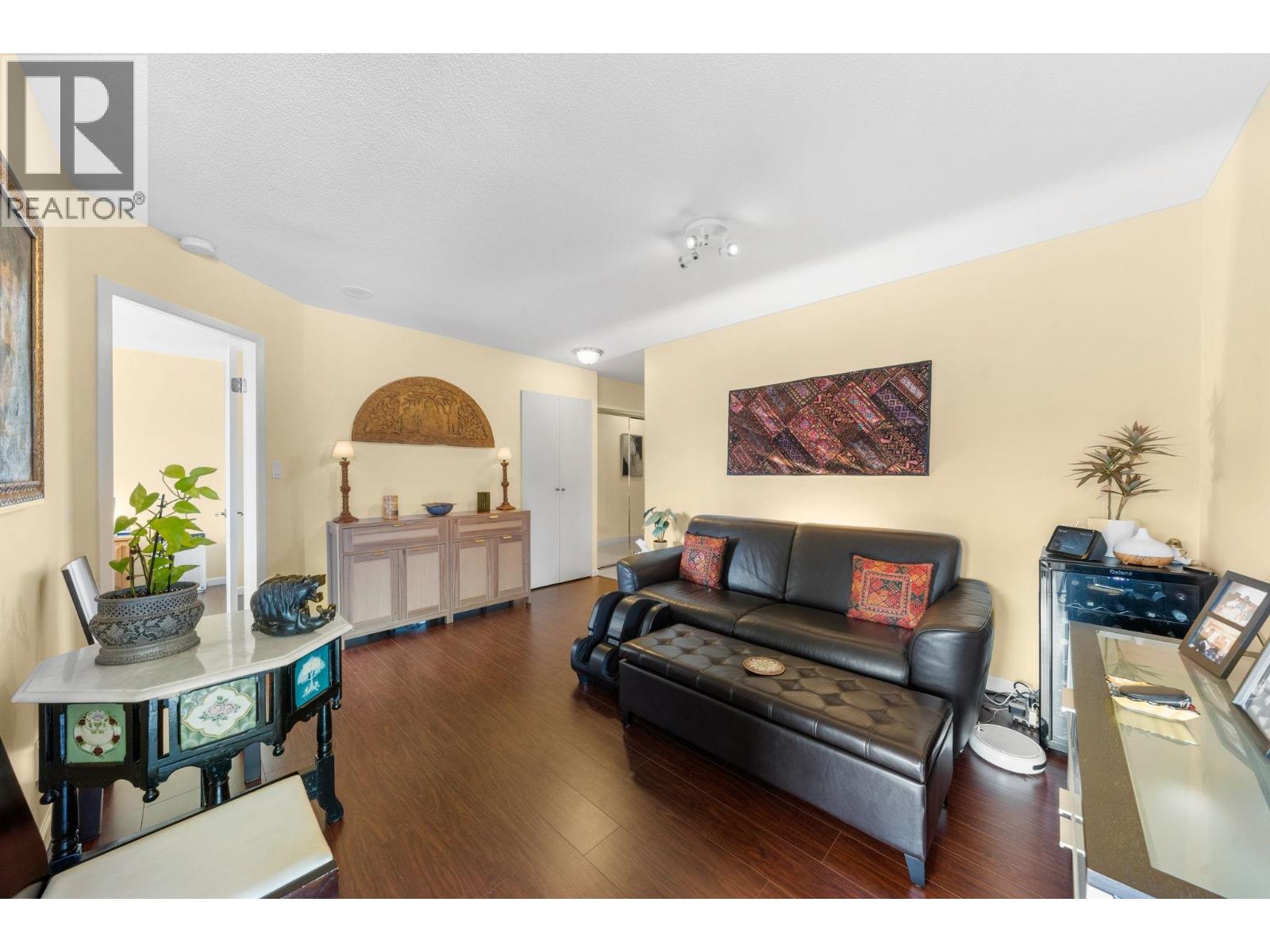 1106 1327 E Keith Road, North Vancouver, British Columbia V7J 3T5 - Photo 5 - R3065052