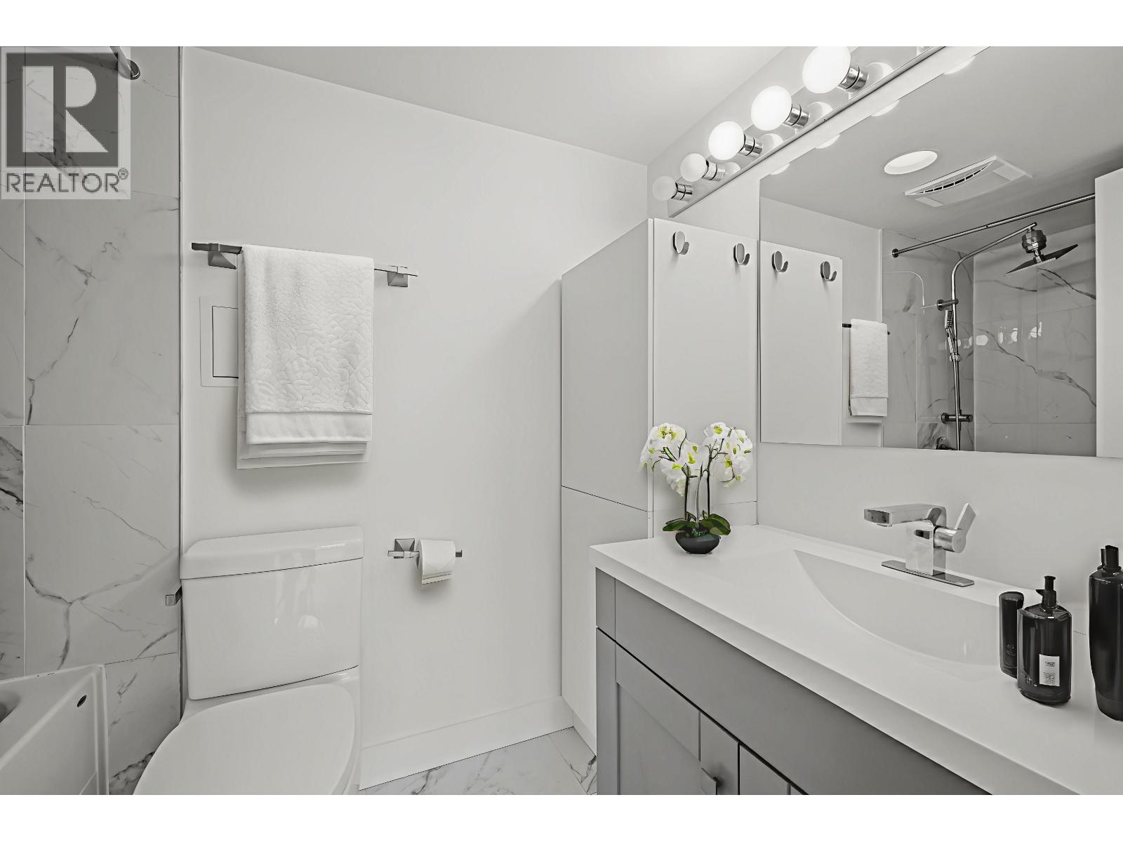 2305 9603 Manchester Drive, Burnaby, British Columbia V3N 4Y7 - Photo 11 - R3065068