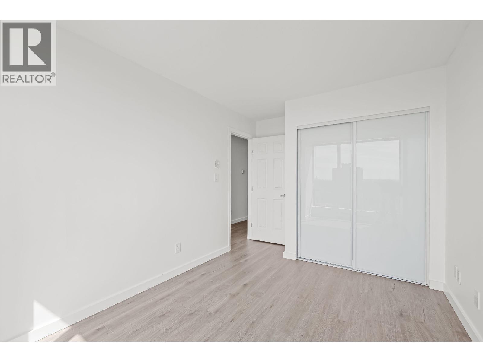 2305 9603 Manchester Drive, Burnaby, British Columbia V3N 4Y7 - Photo 19 - R3065068