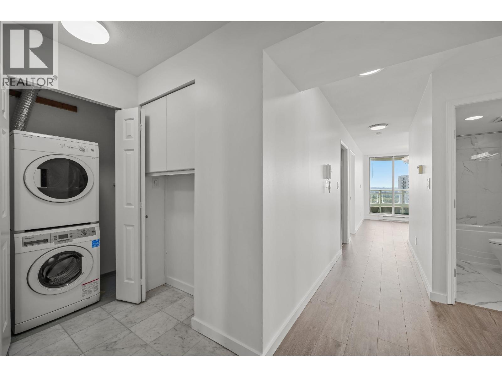 2305 9603 Manchester Drive, Burnaby, British Columbia V3N 4Y7 - Photo 23 - R3065068