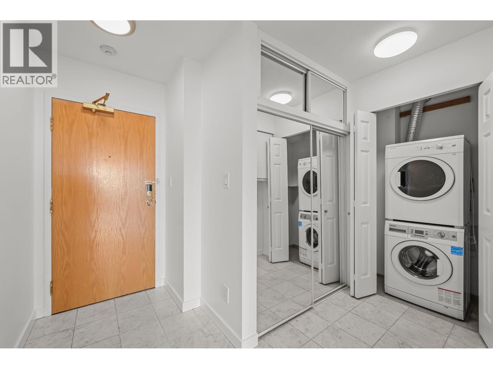 2305 9603 Manchester Drive, Burnaby, British Columbia V3N 4Y7 - Photo 24 - R3065068