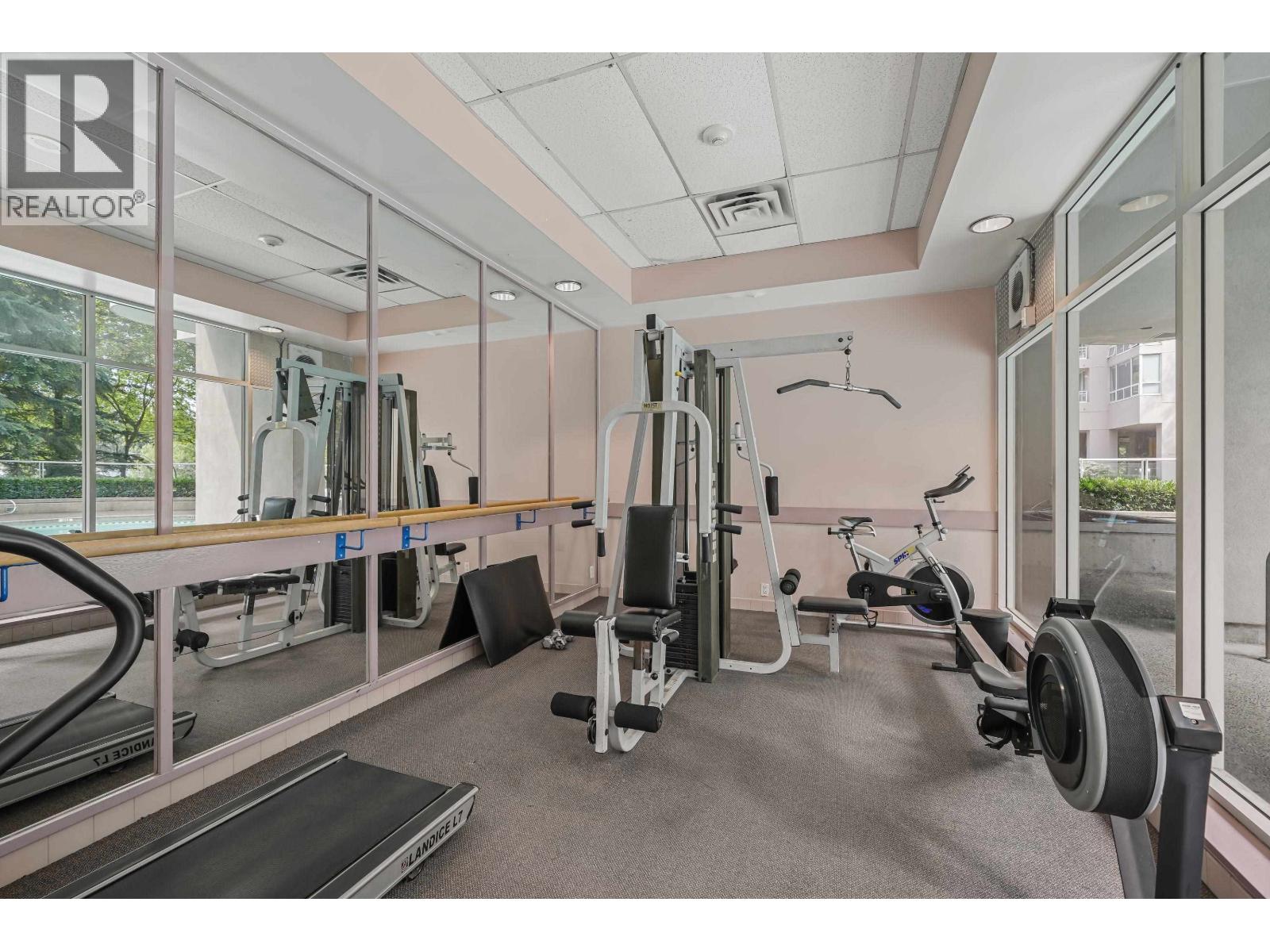 2305 9603 Manchester Drive, Burnaby, British Columbia V3N 4Y7 - Photo 27 - R3065068