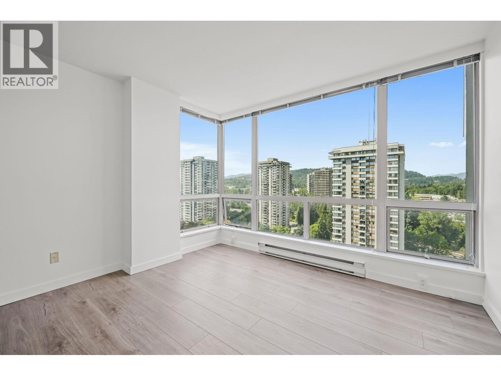 2305 9603 Manchester Drive, Burnaby, British Columbia V3N 4Y7 - Photo 8 - R3065068