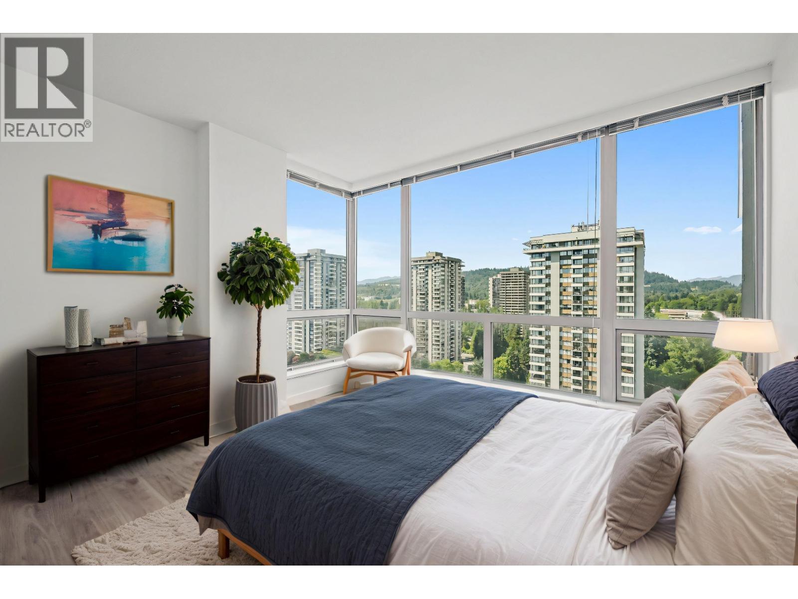 2305 9603 Manchester Drive, Burnaby, British Columbia V3N 4Y7 - Photo 9 - R3065068