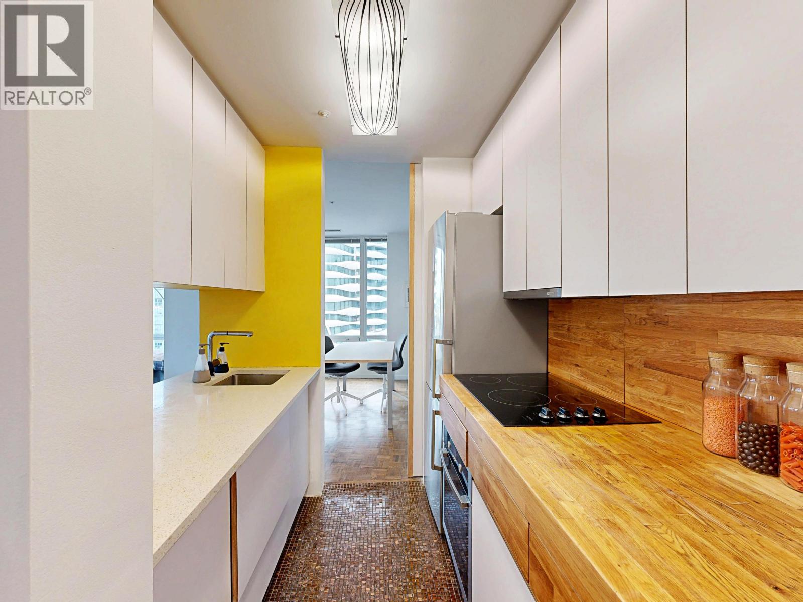 1207 989 Nelson Street, Vancouver, British Columbia V6Z 2S1 - Photo 3 - R3065072