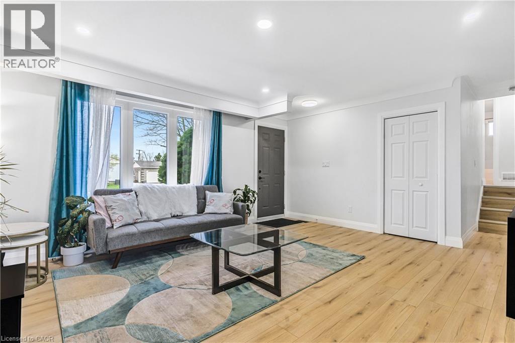 3 Northgate Drive, Welland, Ontario  L3C 5Y2 - Photo 2 - 40784414