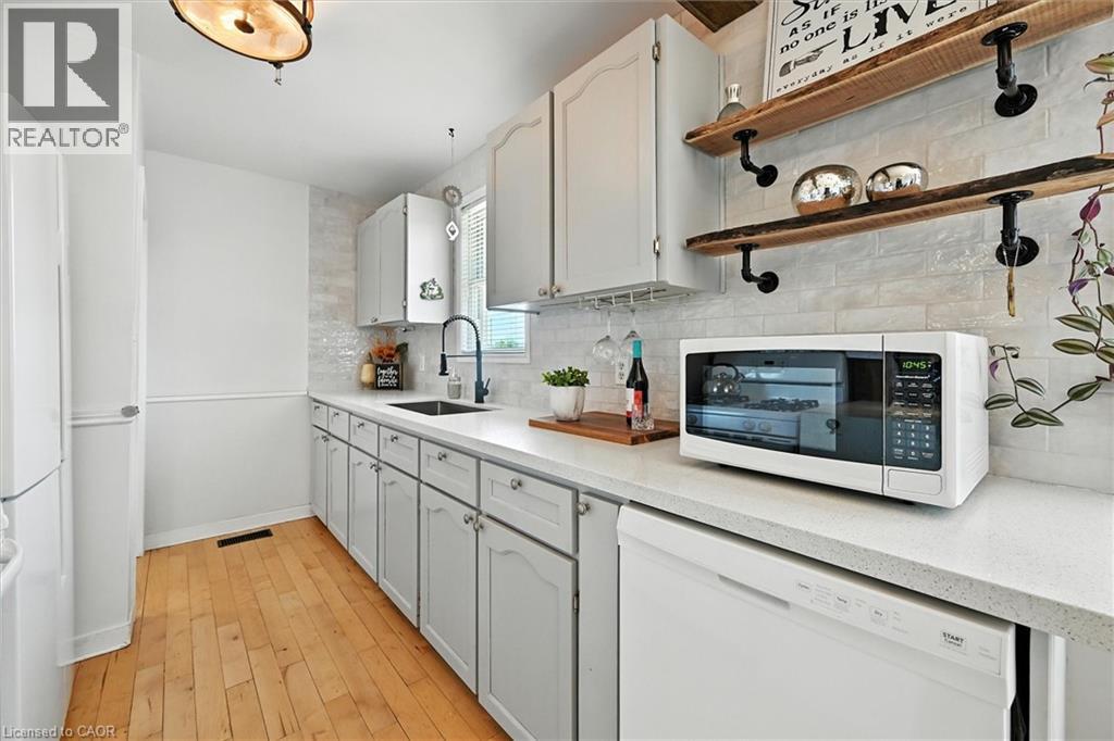 8554 Haldibrook Road, Mount Hope, Ontario  N3W 2G8 - Photo 14 - 40765368