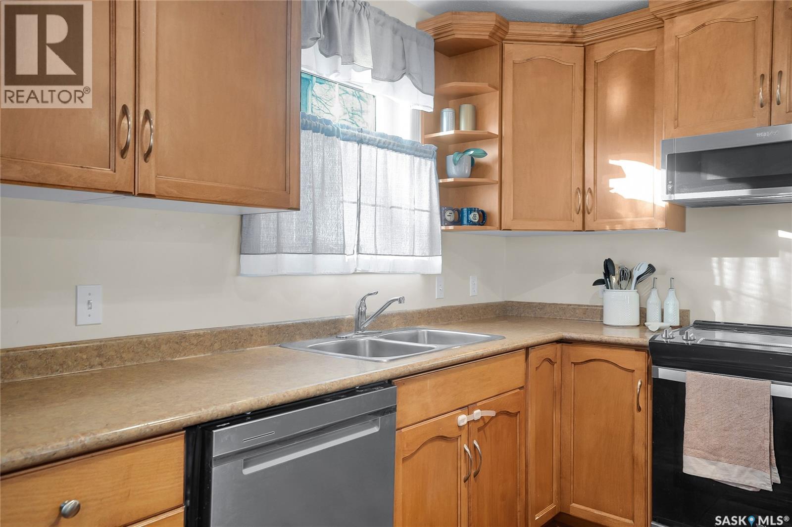 214 E Avenue N, Saskatoon, Saskatchewan  S7L 1R7 - Photo 10 - SK022392