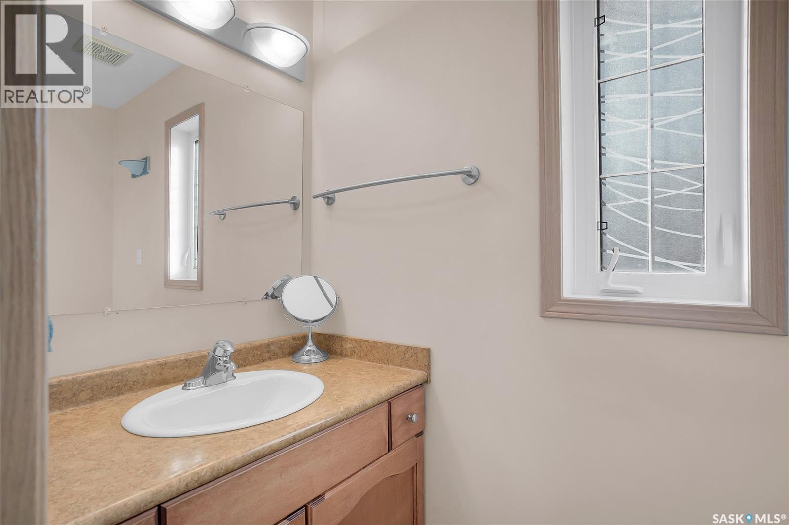 214 E Avenue N, Saskatoon, Saskatchewan  S7L 1R7 - Photo 16 - SK022392