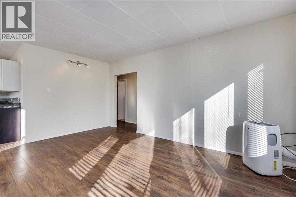 5218 & 5216 56 Ave, Ponoka, Alberta  T4J 1G6 - Photo 25 - A2268380