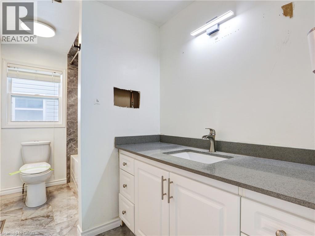 14 Chateau Crescent, Cambridge, Ontario N3H 5S2 - Photo 36 - 40776305