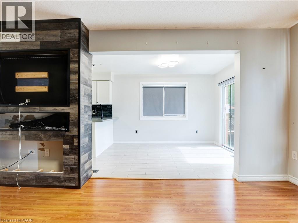 14 Chateau Crescent, Cambridge, Ontario N3H 5S2 - Photo 10 - 40776305