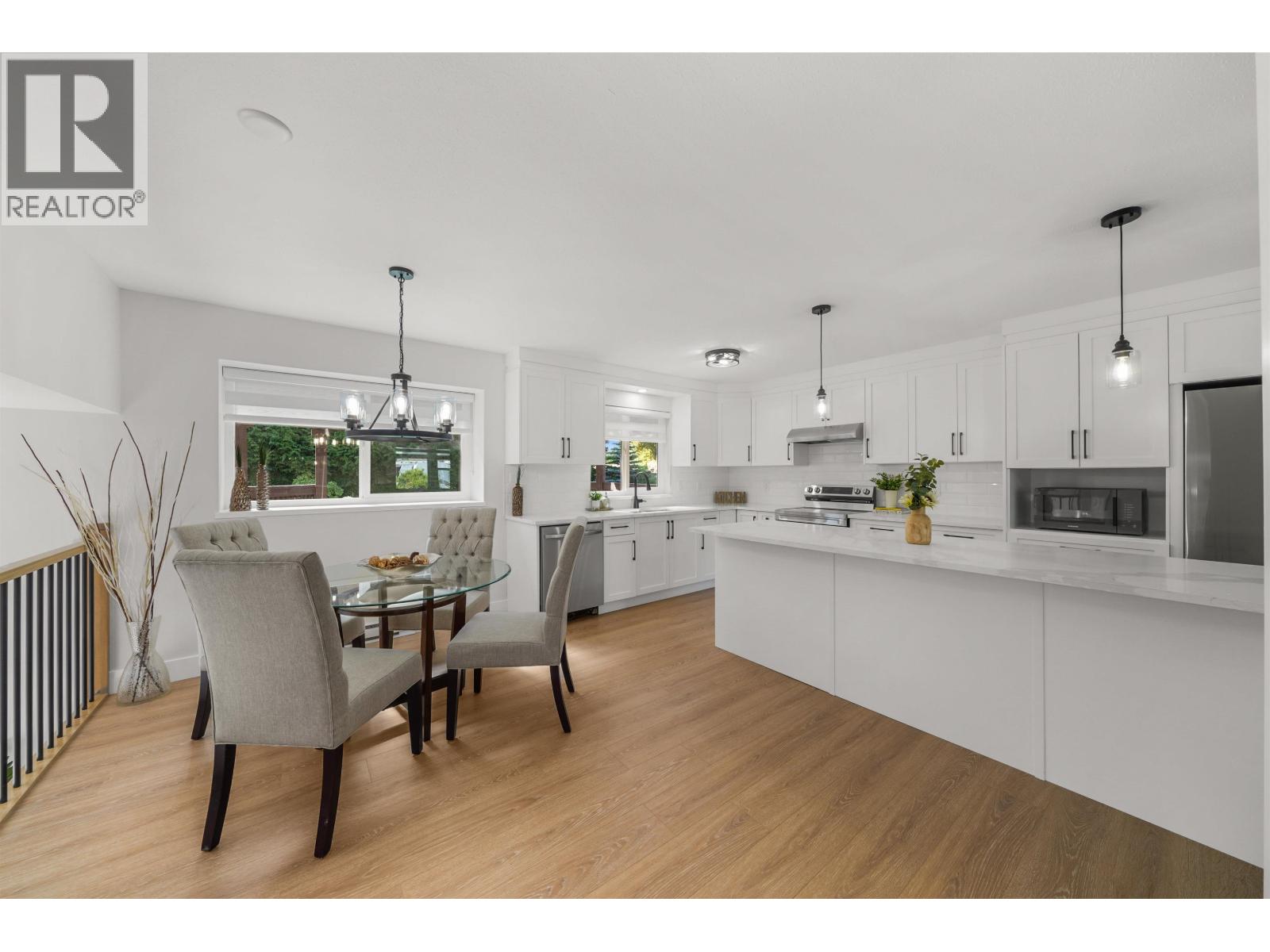 23005 Apple Grove, Maple Ridge, British Columbia V2X 9K3 - Photo 10 - R3065050