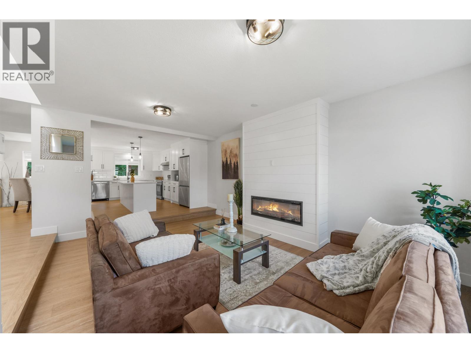 23005 Apple Grove, Maple Ridge, British Columbia V2X 9K3 - Photo 6 - R3065050