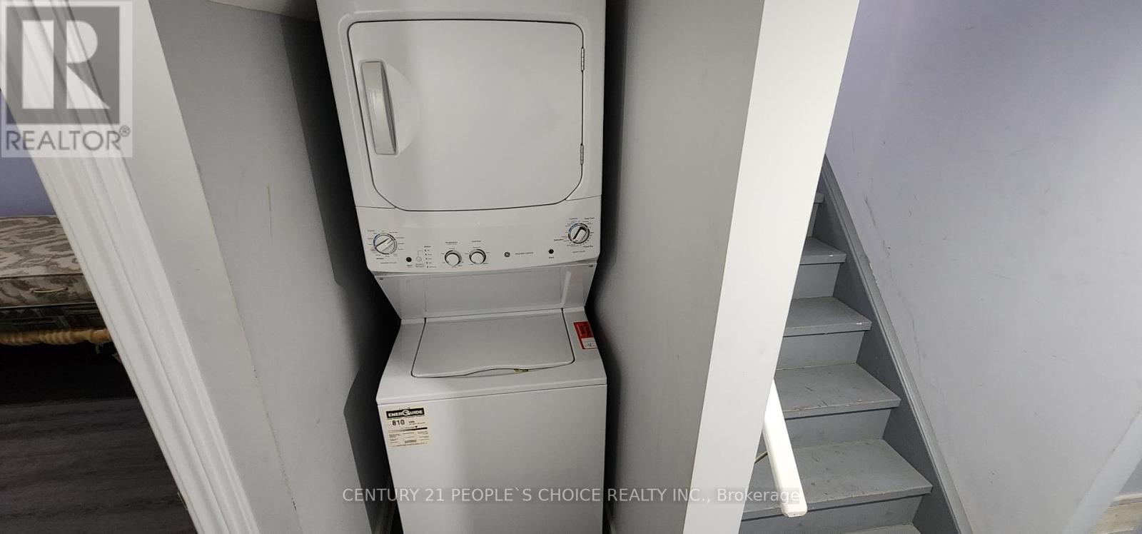 Bsmt - 60 Divinity Circle, Brampton, Ontario L7A 3Y4 - Photo 12 - W12458273