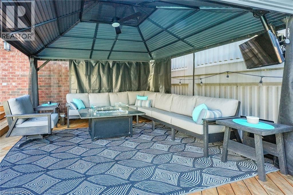 60 Gage Street, Grimsby, Ontario  L3M 5E4 - Photo 9 - 40769944