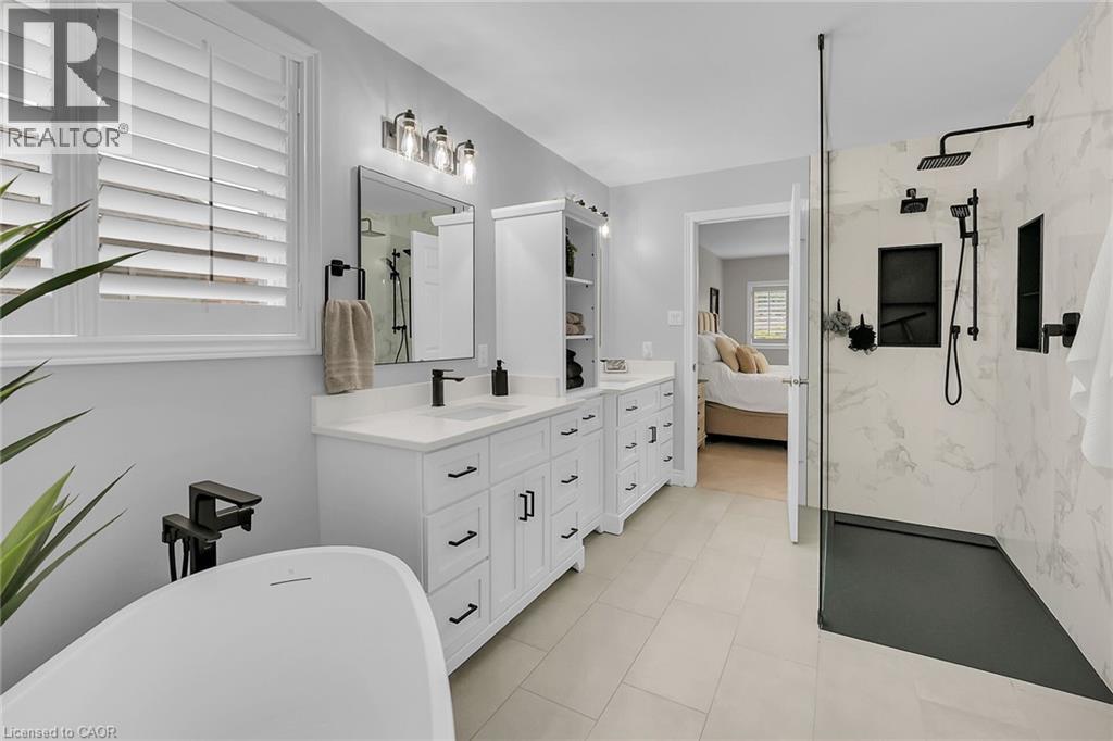 60 Gage Street, Grimsby, Ontario  L3M 5E4 - Photo 36 - 40769944