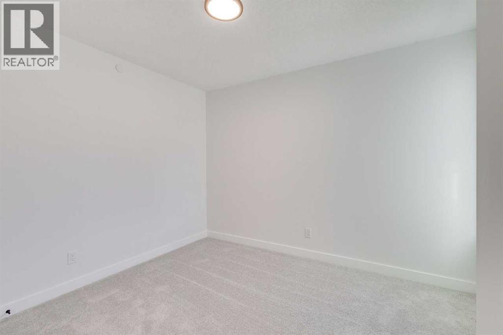 306 Hotchkiss Manor Se, Calgary, Alberta  T3S 0J8 - Photo 12 - A2269062