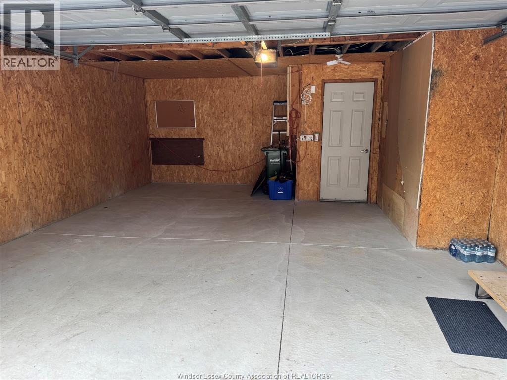 3088 Parkwood Avenue, Windsor, Ontario  N8W 2K4 - Photo 14 - 25028100