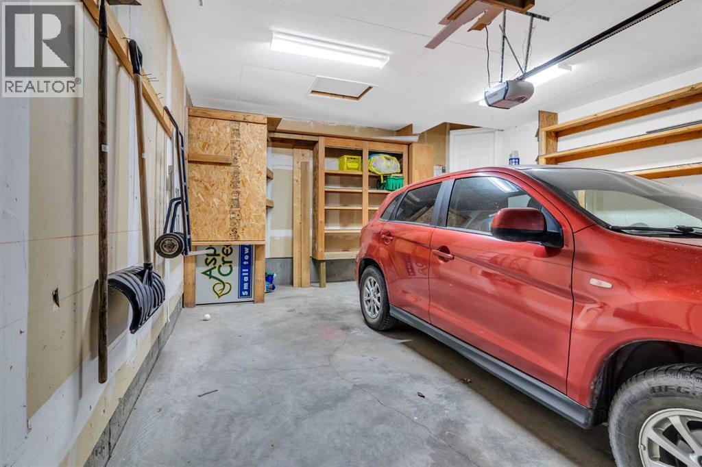 Property at 110 West Creek Bay image 5