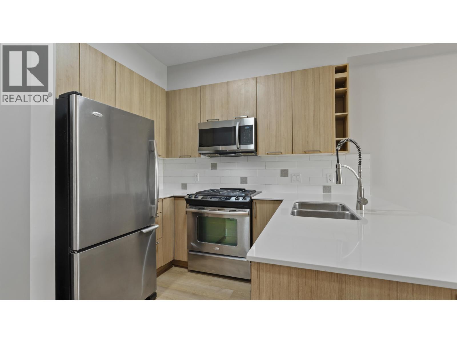 303 1188 Johnson Street, Coquitlam, British Columbia V3B 0H7 - Photo 7 - R3051947