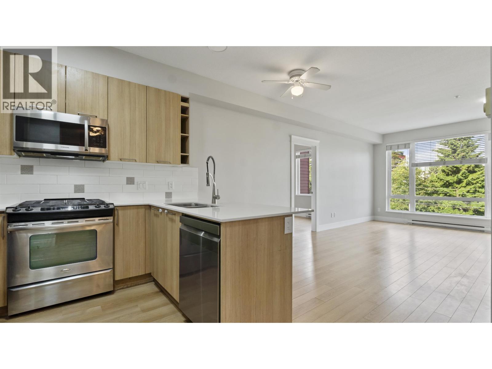 303 1188 JOHNSON STREET, Coquitlam, British Columbia