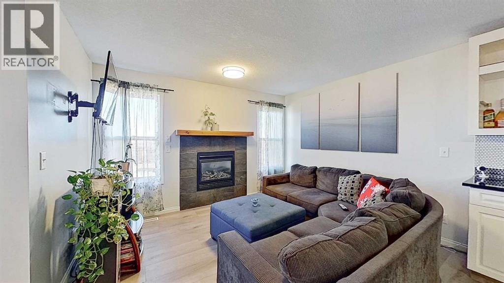 728 Carriage Lane Drive, Carstairs, Alberta  T0M 0N0 - Photo 12 - A2267221