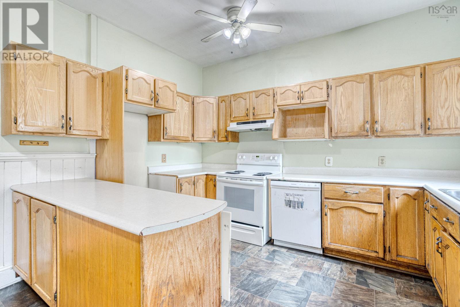 105 Pleasant Street, Dartmouth, Nova Scotia  B2Y 3P7 - Photo 11 - 202526637