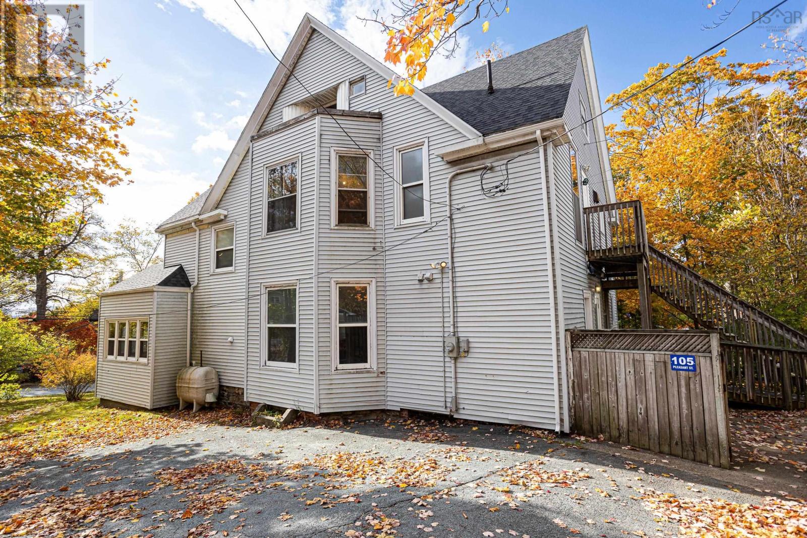 105 Pleasant Street, Dartmouth, Nova Scotia  B2Y 3P7 - Photo 3 - 202526637