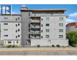 131 Harbourfront Drive NE Unit# 302, salmon arm, British Columbia