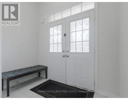 38 DAVENFIELD CIRCLE, Brampton, Ontario