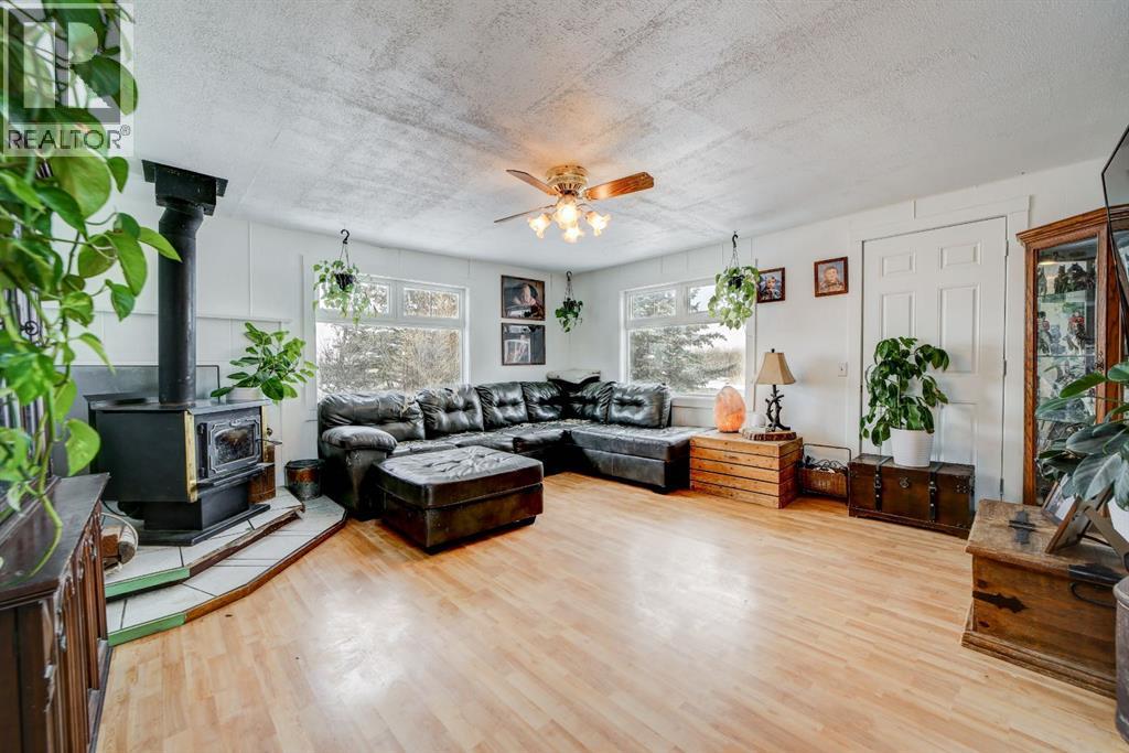 1227 Twp Rd 70, Cowley, Alberta  T0K 0P0 - Photo 14 - A2201969