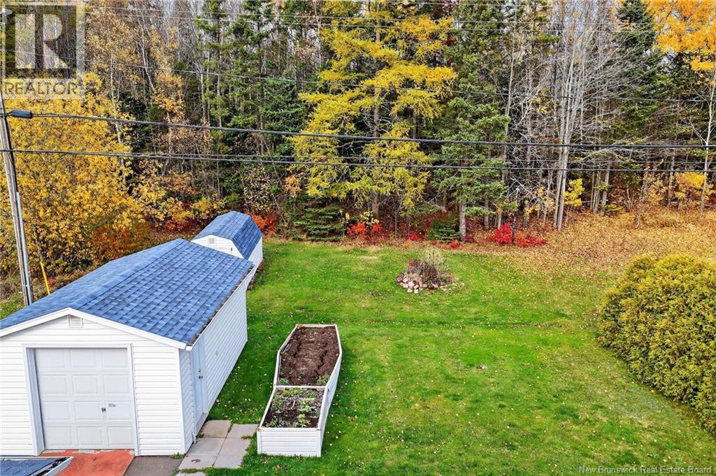 103 Labrosse, Moncton, New Brunswick  E1A 4W9 - Photo 3 - NB129702