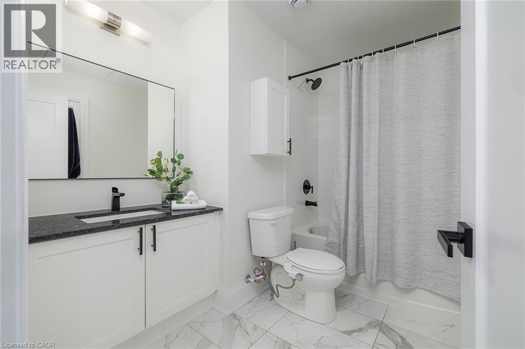 630 Rogers Road Unit# 1, Toronto, Ontario  M6M 0B4 - Photo 11 - 40781880