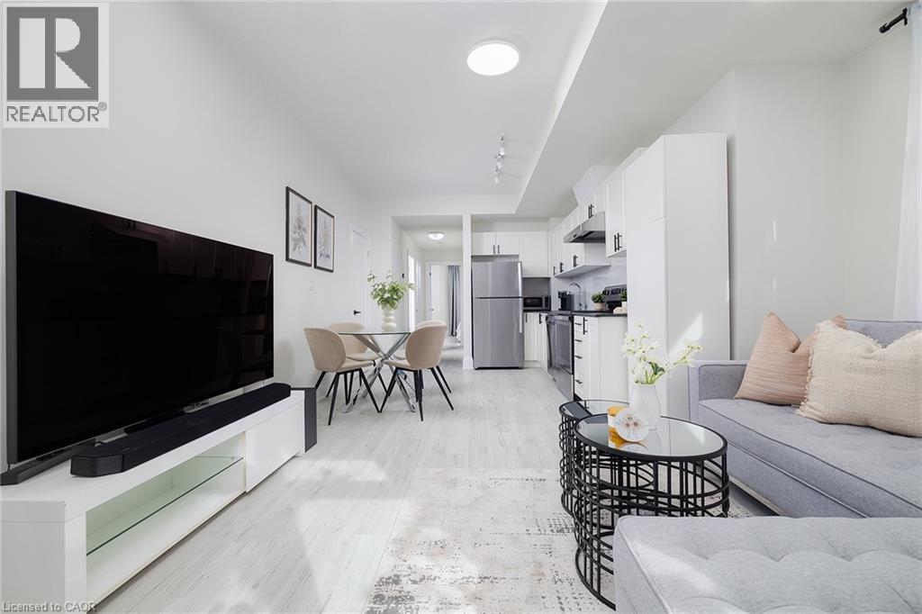 630 Rogers Road Unit# 1, Toronto, Ontario  M6M 0B4 - Photo 3 - 40781880