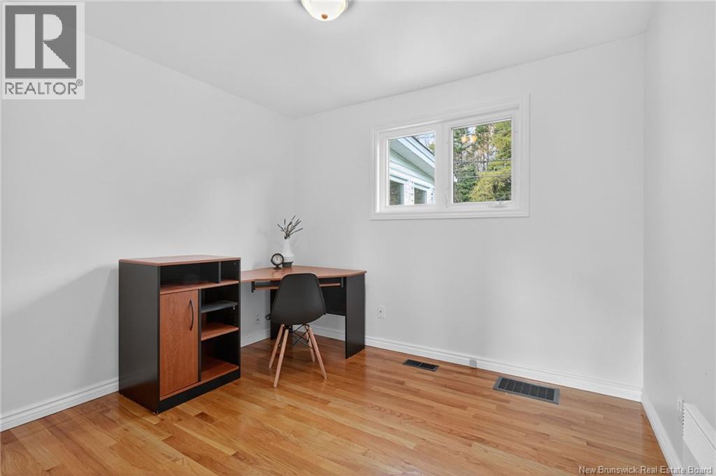 103 Labrosse, Moncton, New Brunswick  E1A 4W9 - Photo 16 - NB129702