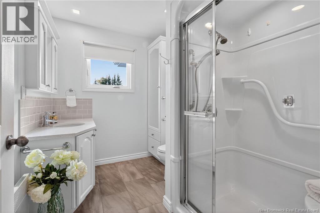 103 Labrosse, Moncton, New Brunswick  E1A 4W9 - Photo 23 - NB129702