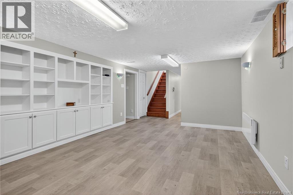 103 Labrosse, Moncton, New Brunswick  E1A 4W9 - Photo 32 - NB129702