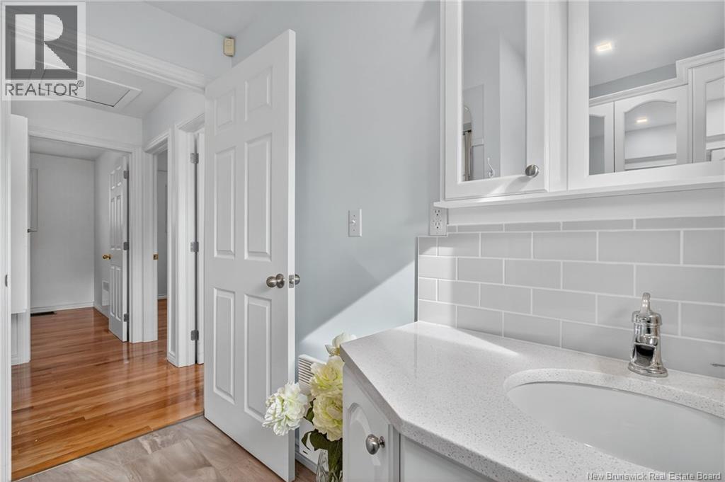103 Labrosse, Moncton, New Brunswick  E1A 4W9 - Photo 25 - NB129702