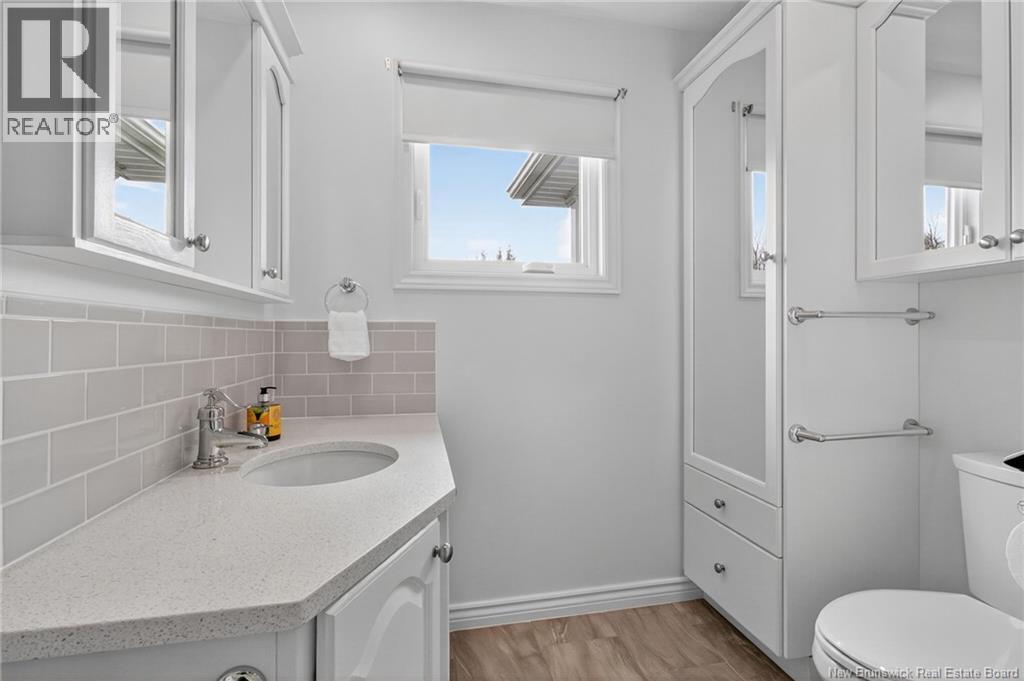 103 Labrosse, Moncton, New Brunswick  E1A 4W9 - Photo 24 - NB129702