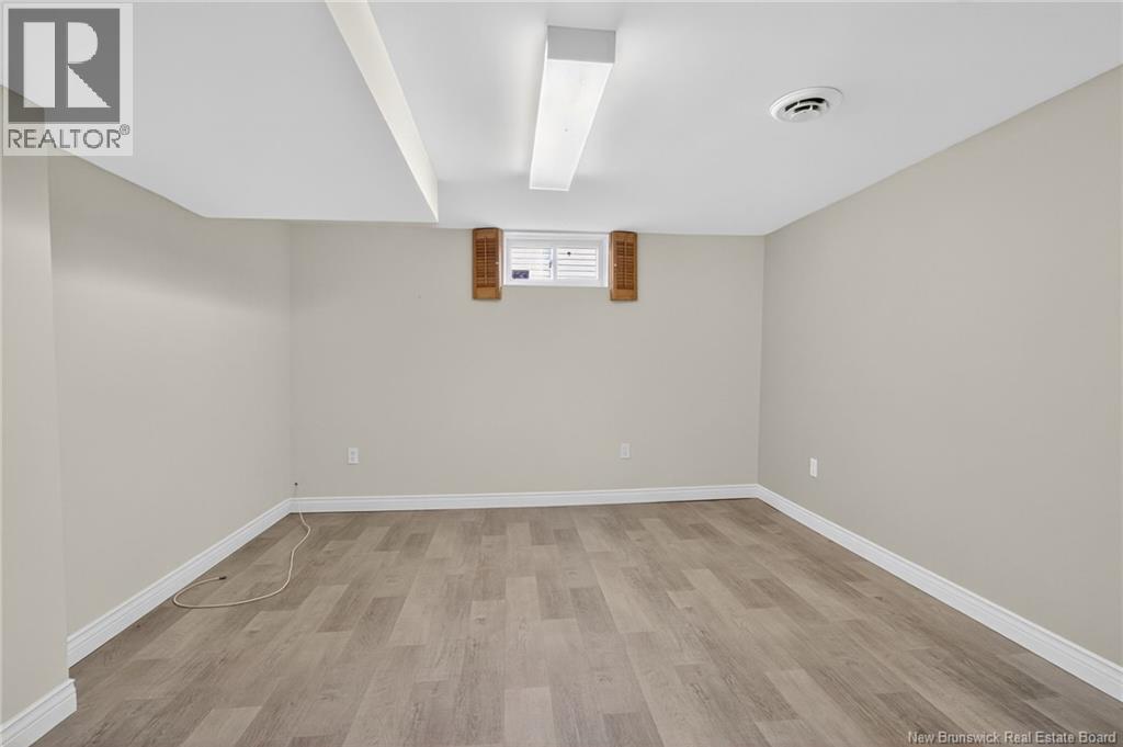 103 Labrosse, Moncton, New Brunswick  E1A 4W9 - Photo 35 - NB129702