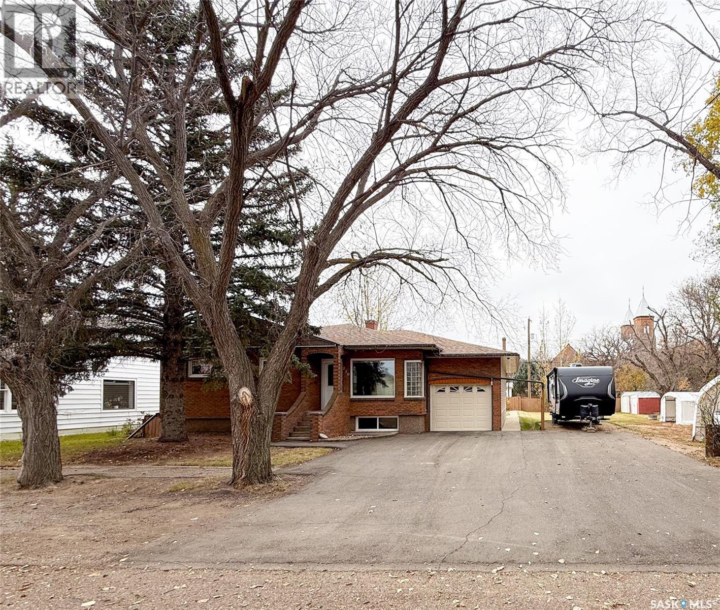 220 1st STREET W, Ponteix, Saskatchewan