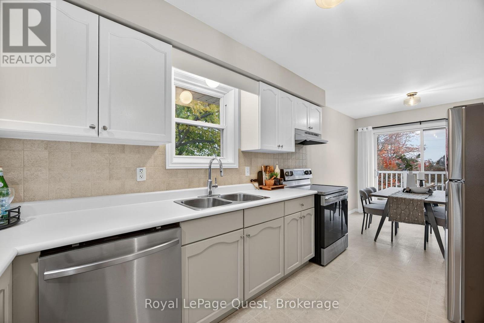 42 Jordon Crescent, Orillia, Ontario  L3V 8A9 - Photo 10 - S12513586