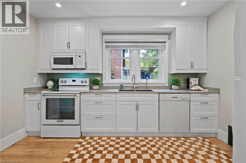 34 Stirling Avenue N, Kitchener, Ontario N2H 3G5 - Photo 9 - 40783893