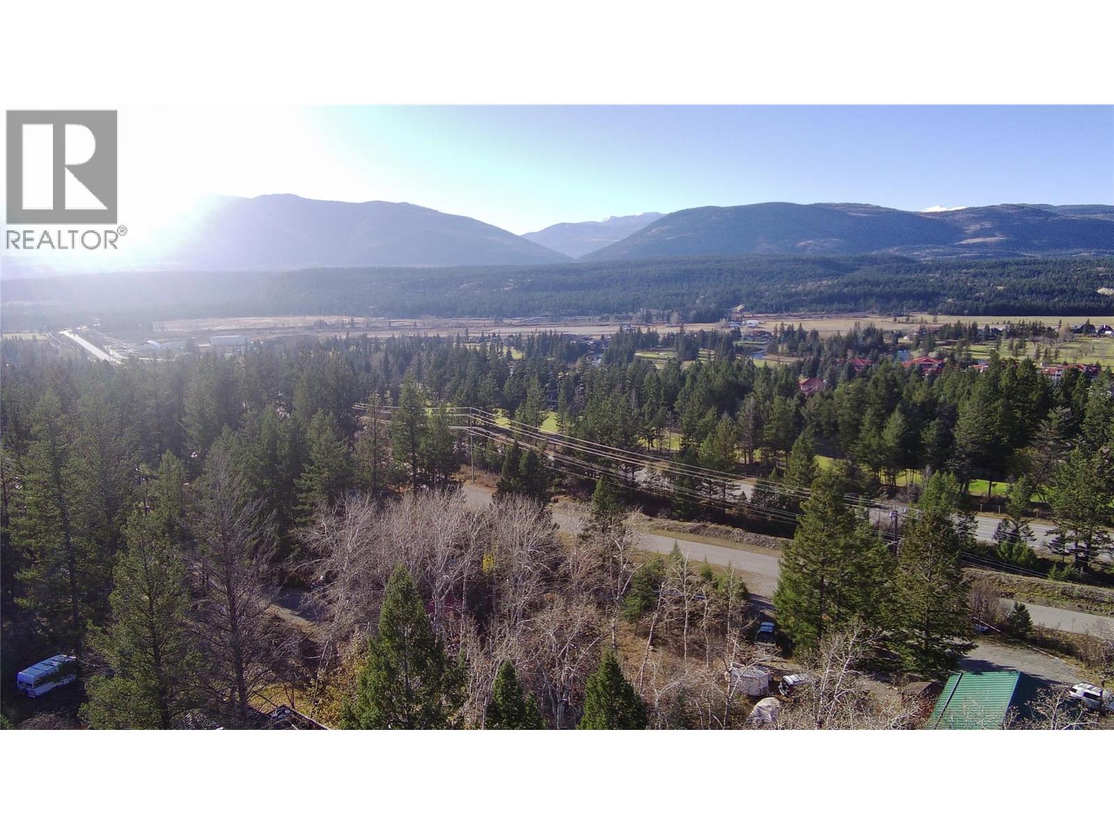 5185 Hot Springs Road, Fairmont Hot Springs, British Columbia  V0B 1L1 - Photo 14 - 10366968