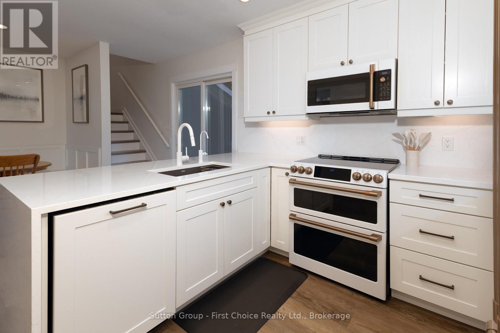 3502 Highway 7, Perth South, Ontario  N5A 6S3 - Photo 10 - X12513600