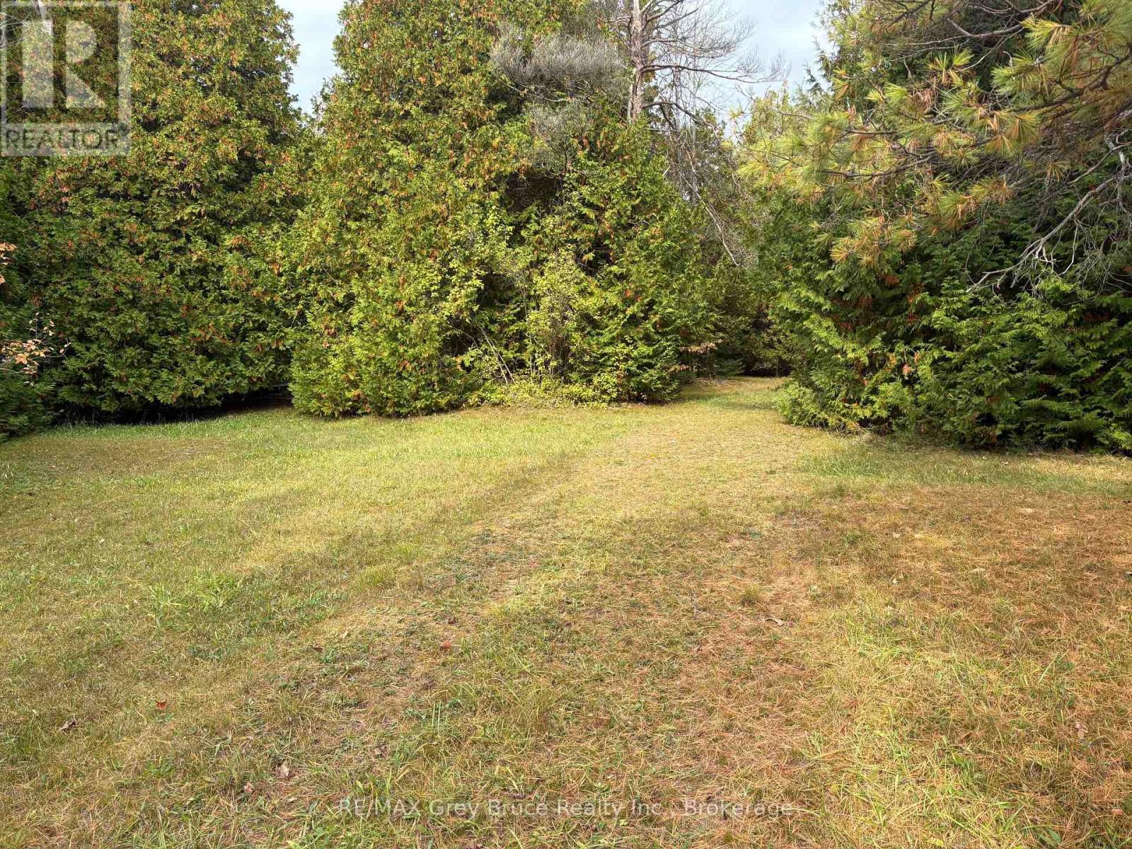 802 Howdenvale Road, South Bruce Peninsula, Ontario N0H 2T0 - Photo 4 - X12513664