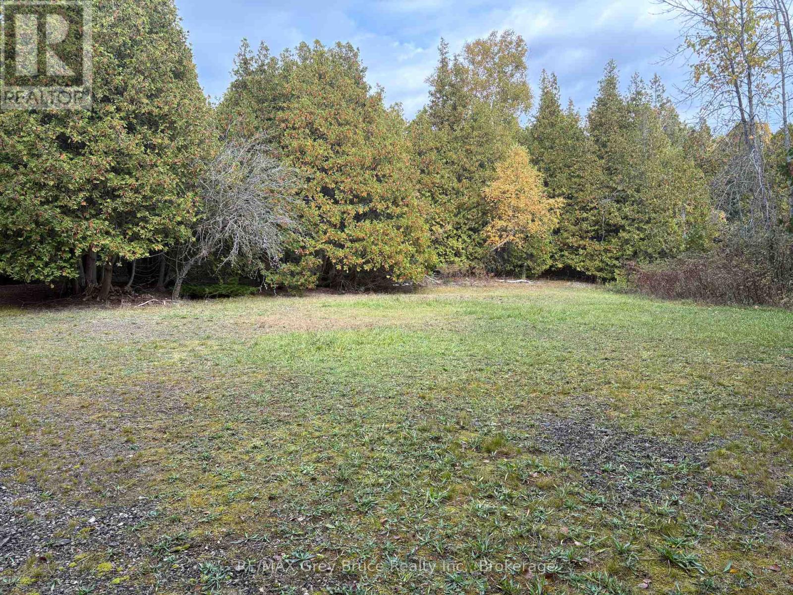 802 Howdenvale Road, South Bruce Peninsula, Ontario N0H 2T0 - Photo 5 - X12513664