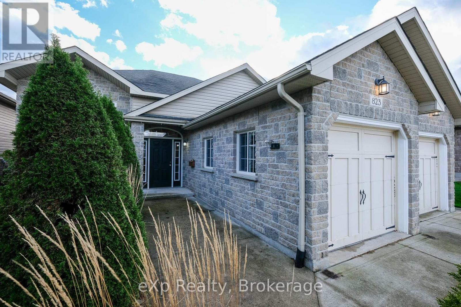 823 23rd Street E, Owen Sound, Ontario  N4K 0A3 - Photo 3 - X12513734